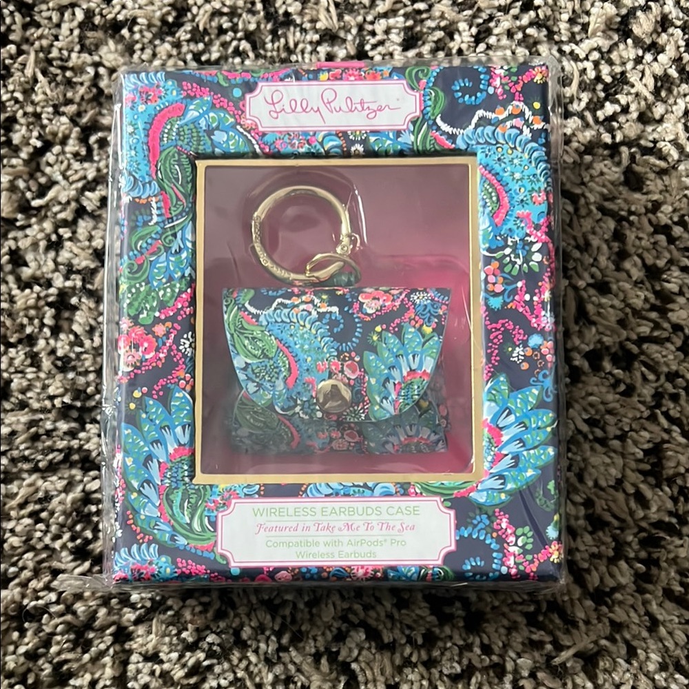 NWT Lilly Pulitzer Wireless AirPod Case